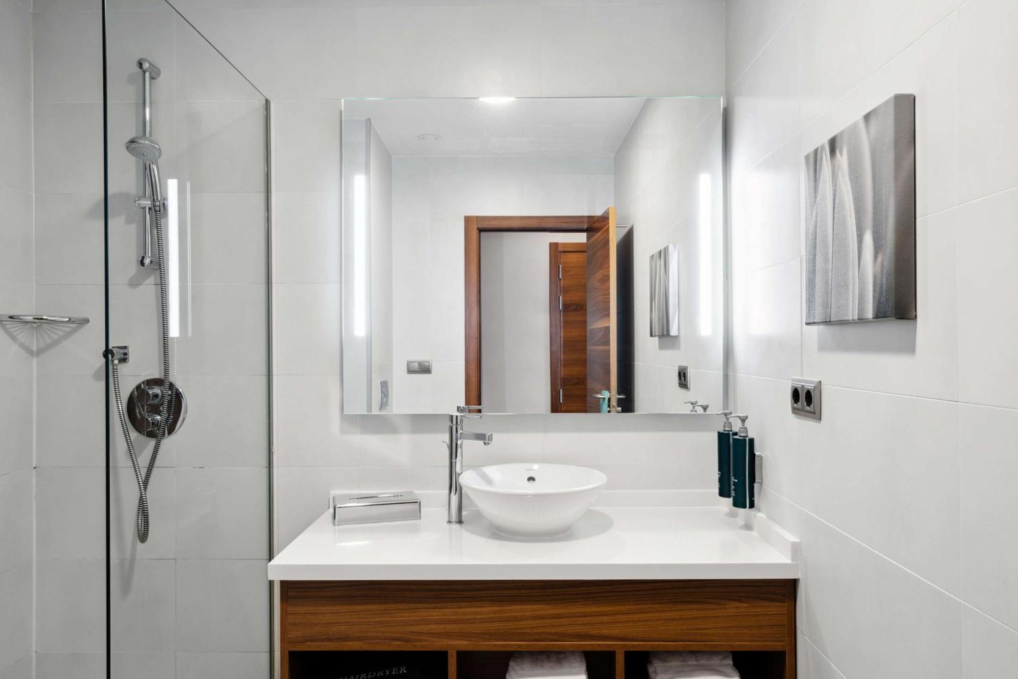 Hilton Garden Inn Sevilla Bagian luar foto