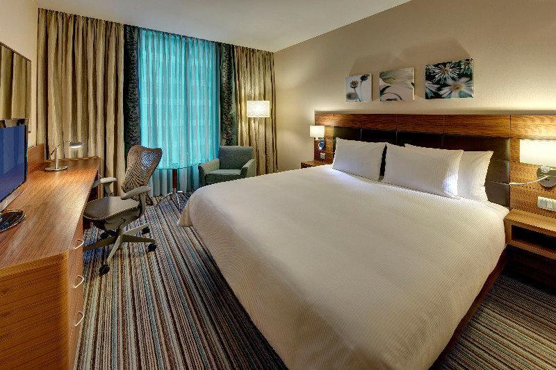 Hilton Garden Inn Sevilla Ruang foto